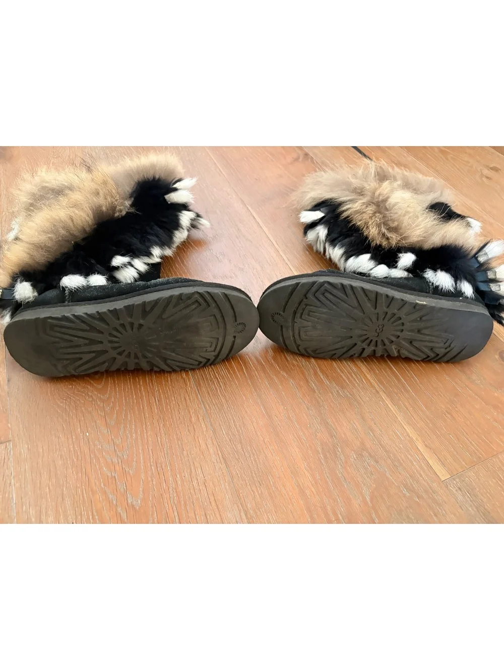 UGG Black Suede Fur Trim Boots Cozy Winter Fashion Size 7
